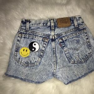 Levis Cheeky Denim Distressed Shorts 26"